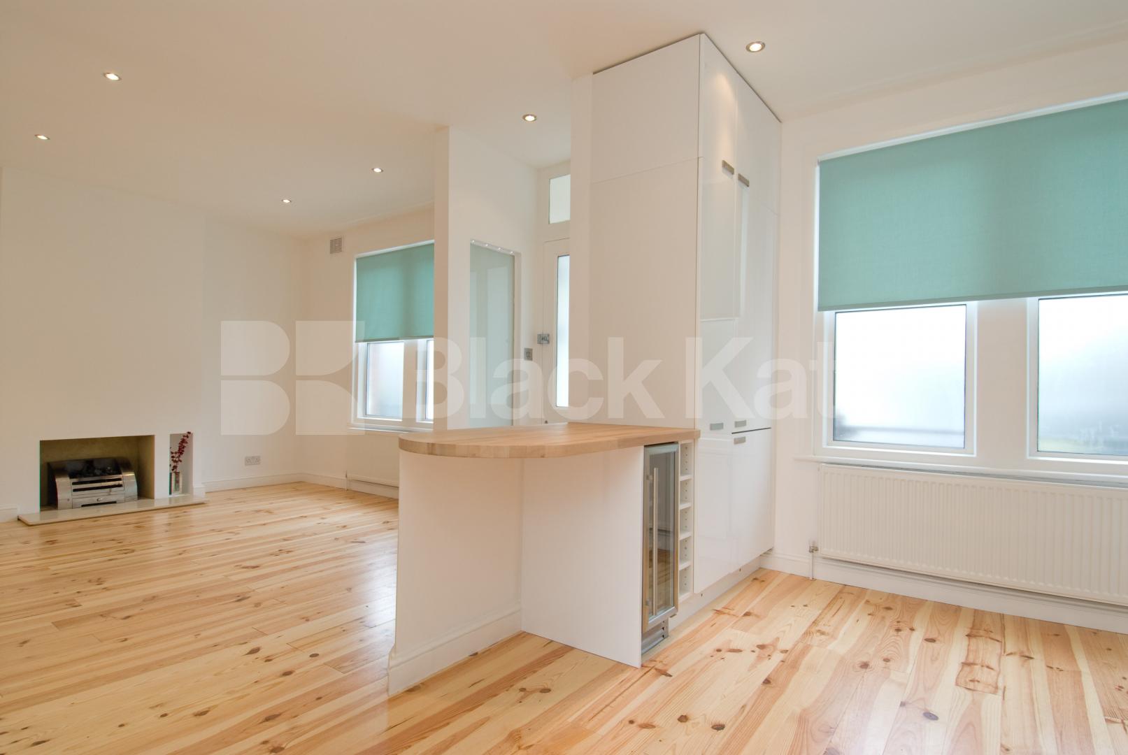 			MUST SEE !!!, 4 Bedroom, 1 bath, 1 reception House			 Third Avenue, Queens Park